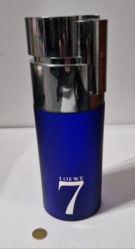 Loewe ficticio gigante - ficticio,
